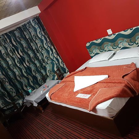 Linkway Hotel Manāli Buitenkant foto